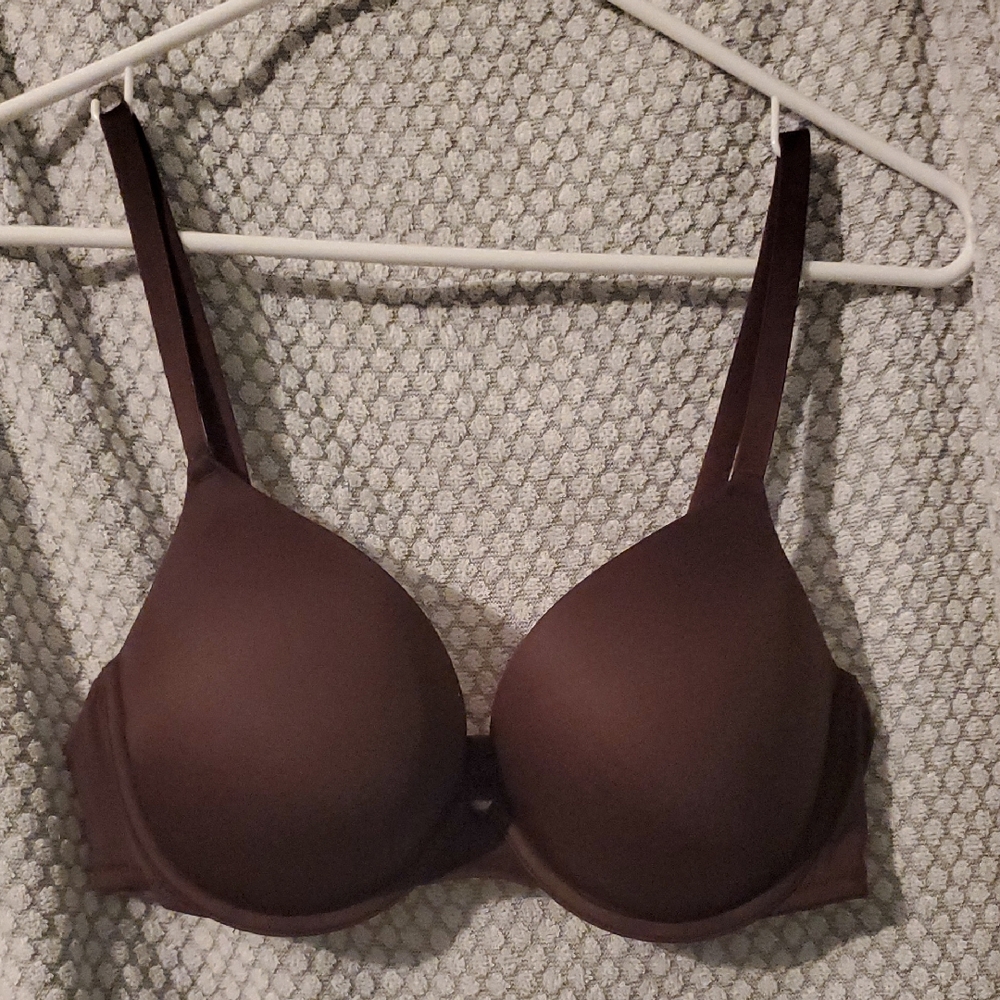 PINK Victoria's Secret Molded T-Shirt Bra